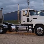 2004 Mack CH613